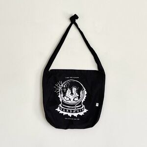 Vardagen VDGN Rat Crystal Ball I Saw The Future Black Crossbody Tote Bag